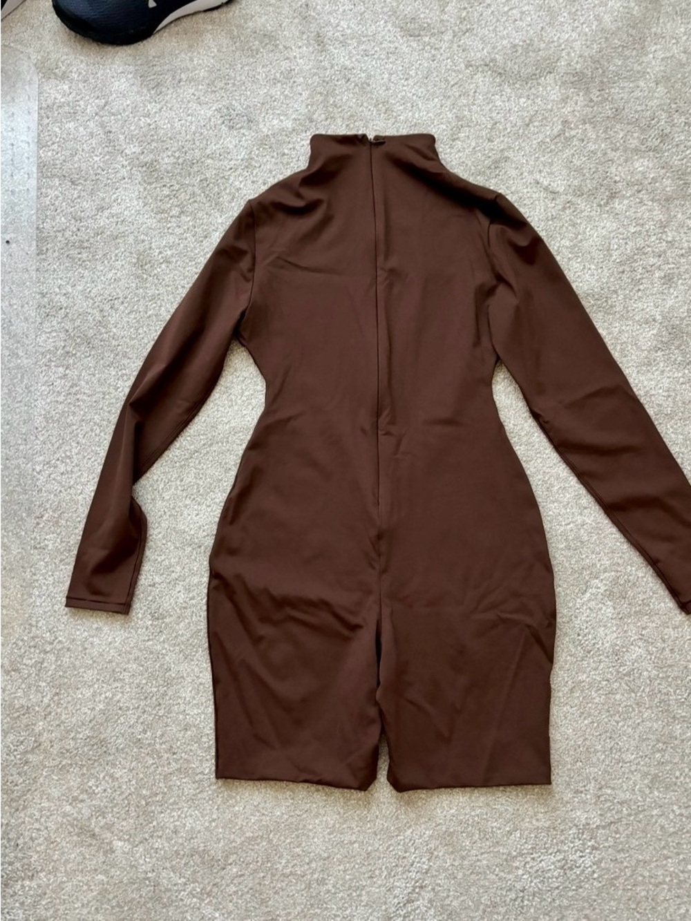 SKIMS ALL-IN-ONE LONG SLEEVE MID
THIGH ONESIE SIZE L - Picture 2 of 4